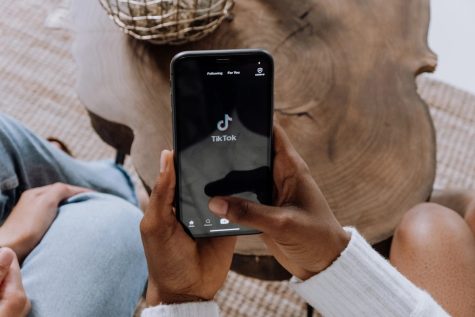 TikTok CEO Confronts the US Congress Amidst Spyware Controversy