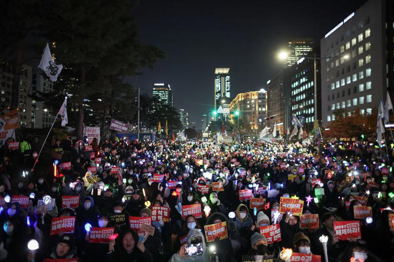 Taken From: South Korea police try to raid Yoon's office over martial law

